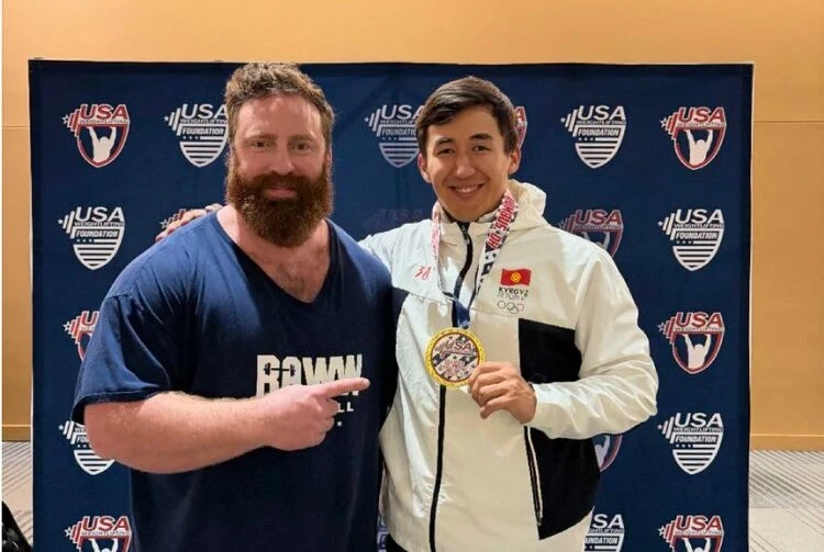 Кыргызстанский тяжелоатлет завоевал золото на Arnold Sports Festival в США