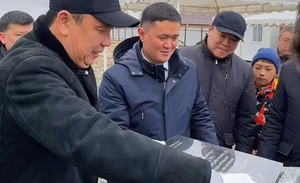 В жилмассиве «Ак-Бата» заложили капсулу под строительство новой школы