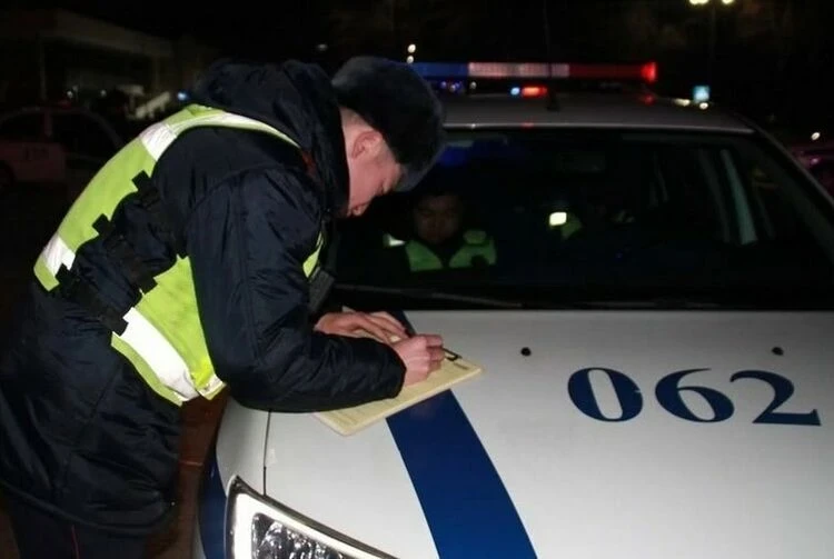 За долги по штрафам за нарушение ПДД могут закрыть доступ к правам и сделкам