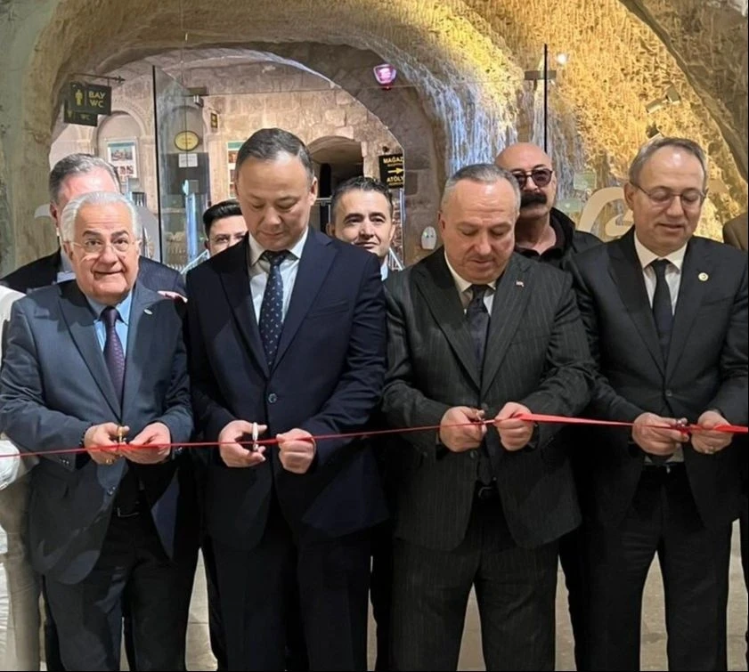 В Турции провели конференцию и выставку о Чингизе Айтматове