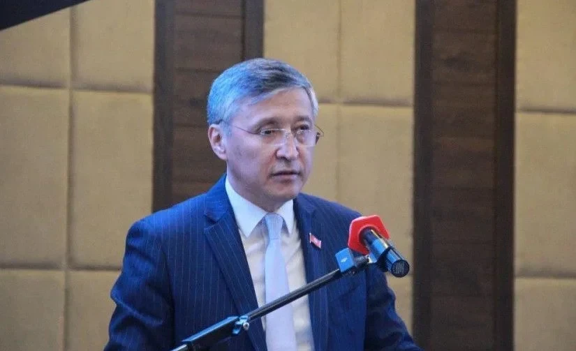 ЦИК рассмотрит заявление Нурланбека Азыгалиева о сдаче мандата