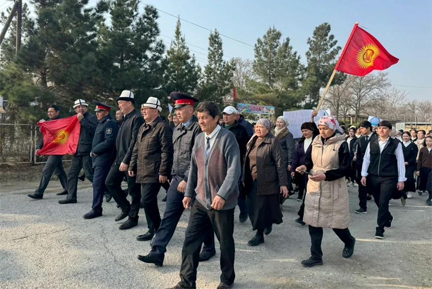 Марш против насилия провели в Лейлеке