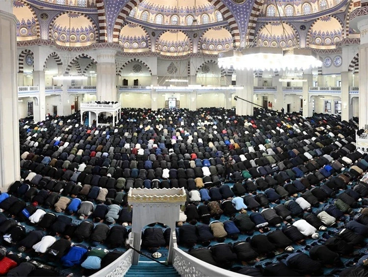 Завершение Рамазана: что можно и чего нельзя делать на Орозо айт