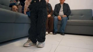 "Ходит и даже бегает". Врачи в Бишкеке спасли ножку 5-летней девочки от ампутации