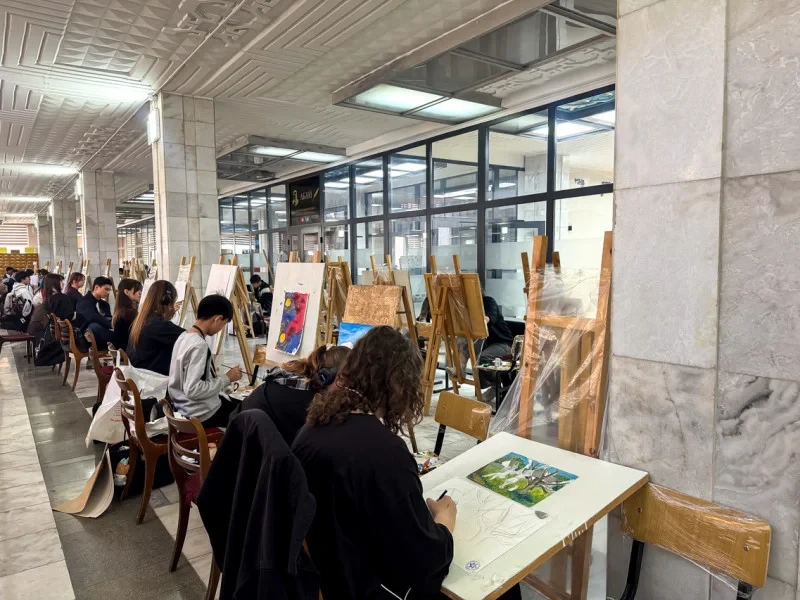 Дельфийские игры. Открыли номинации «Изобразительное искусство» и «Народные инструменты»