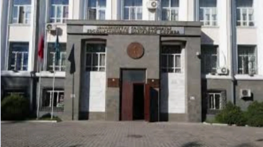 В Бишкеке выявлена подпольная точка по продаже запрещенных электронных сигарет