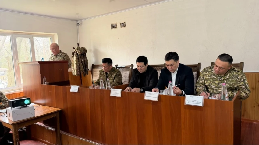 Ход инженерного оборудования госграницы и противодействие контрабанде обсудили в Кулунду