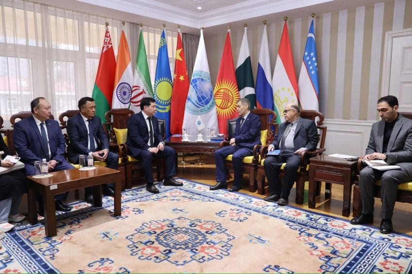 В Пекине Казыбек Молдажиев и генсек ШОС обсудили вопросы сотрудничества в сфере спорта