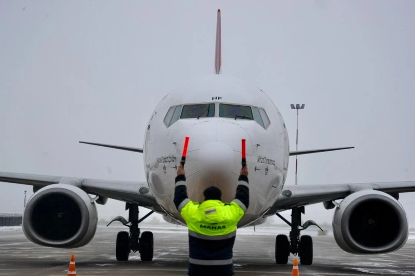 В Бишкек и Ош из Джидды прибыли 210 кыргызстанцев