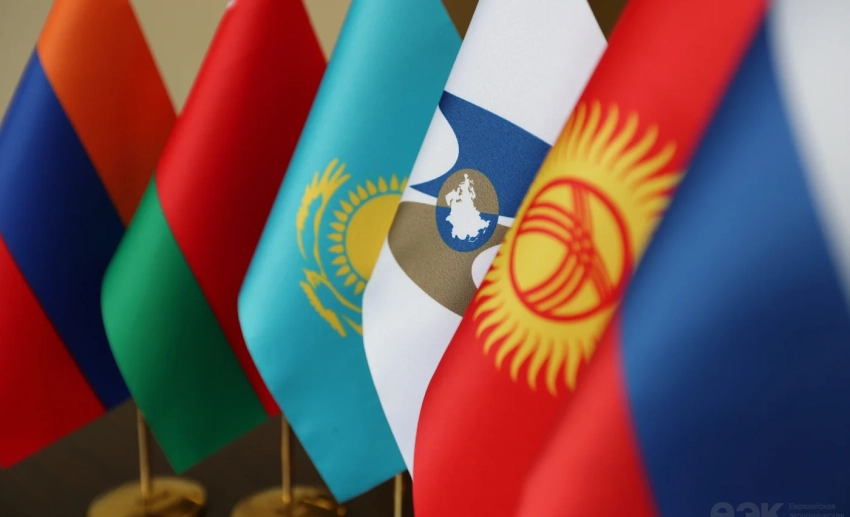 Жогорку Кенеш рассмотрел ратификацию торгового соглашения ЕАЭС с Монголией