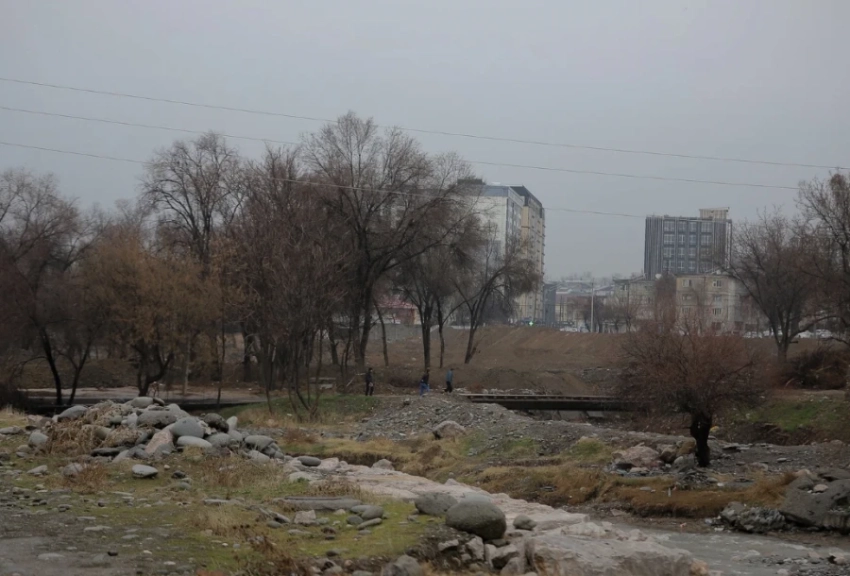 В Оше проложат 7 км велодорожек и тротуаров на берегу Ак-Бууры