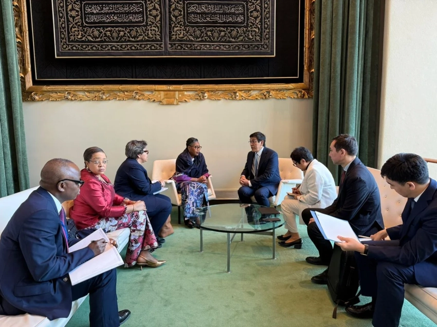 Эдил Байсалов провел двусторонние встречи в Нью-Йорке