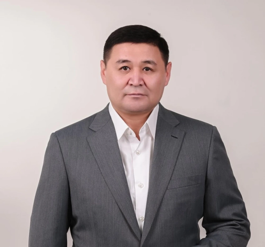 Шаирбек Ташиев сдал мандат депутата Жогорку Кенеша