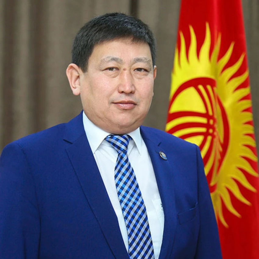 "Личные конфликты нам не нужны". Депутат Акылбек Тумонбаев раскритиковал выступление своего коллеги Эрулан Кокулов