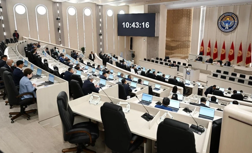 Трибуна парламента: голос народа или личная площадка депутатов?