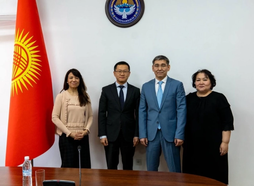 В Кыргызстане при поддержке АБР обновляют лабораторную сеть