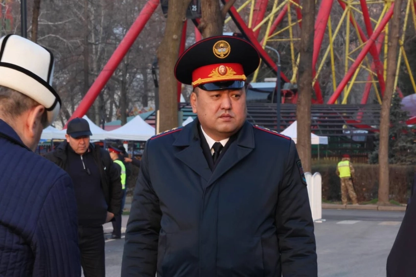 Глава МВД лично проверил соблюдение правопорядка на Айт-намазе в Бишкеке