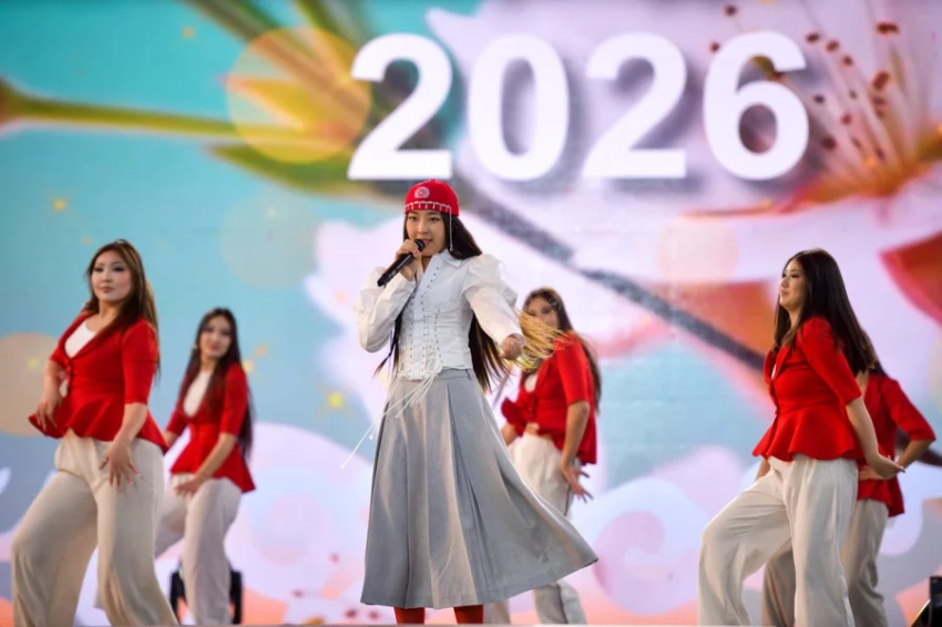 Празднование Нооруза завершилось яркой концертной программой на площади Ала-Тоо - фоторепортаж