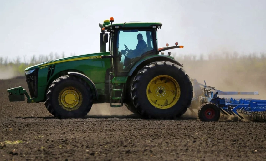 Весенне-полевые работы в КР стартуют с полной обеспеченностью семенами, техникой и удобрениями