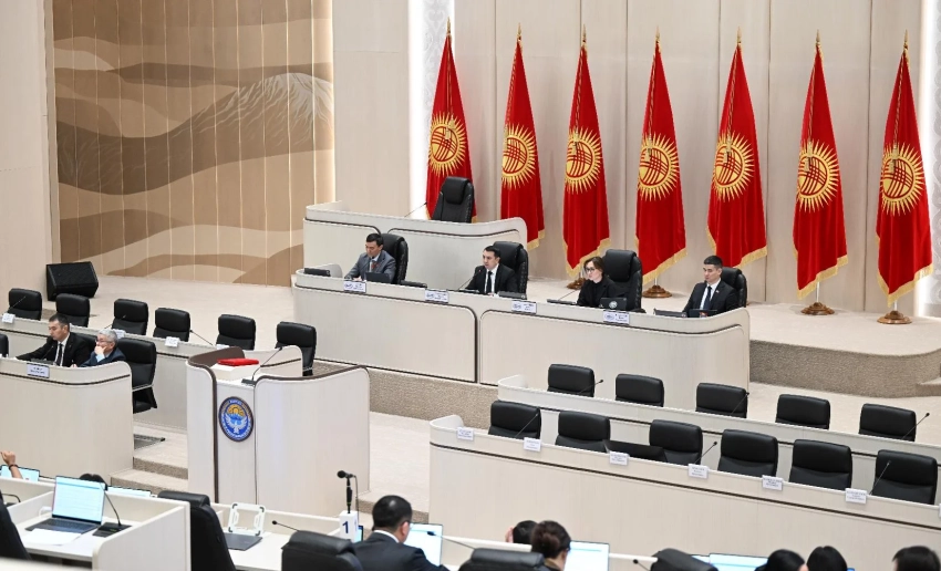 Депутаты ЖК выехали в регионы для встреч с избирателями