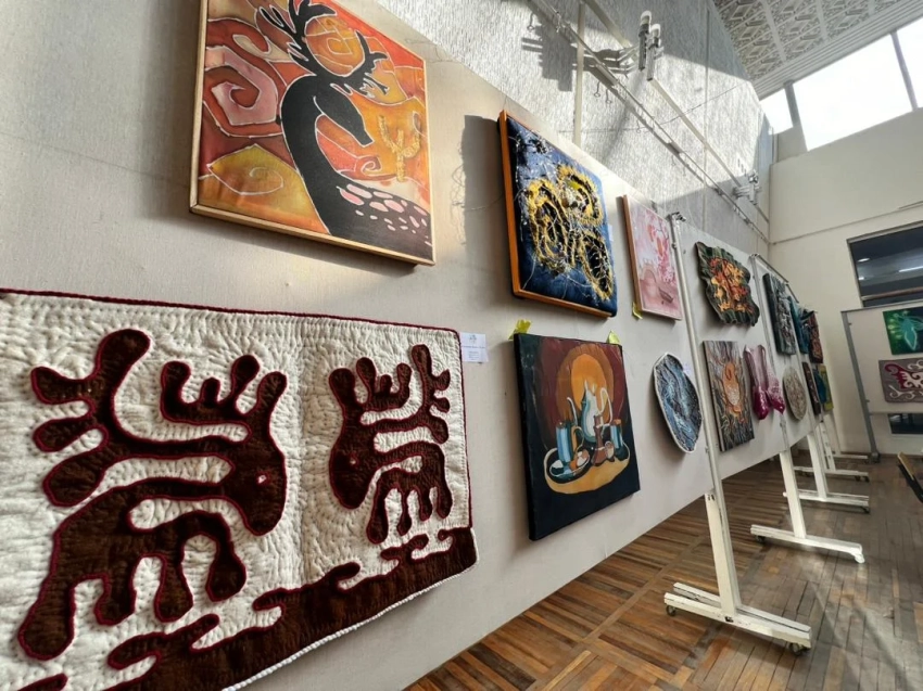 Юные мастера представляют национальные ремесла на Дельфийских играх ШОС в Бишкеке