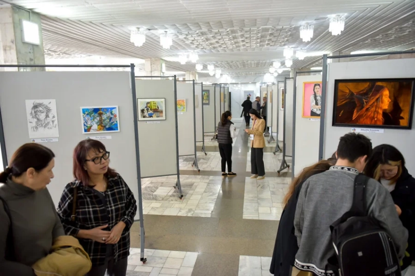 Дельфийские игры. Открыли номинации «Изобразительное искусство» и «Народные инструменты»