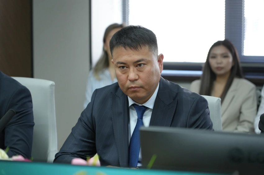 Илич Марсбек уулу назначен первым замглавы Минсельхоза. Его представили коллективу